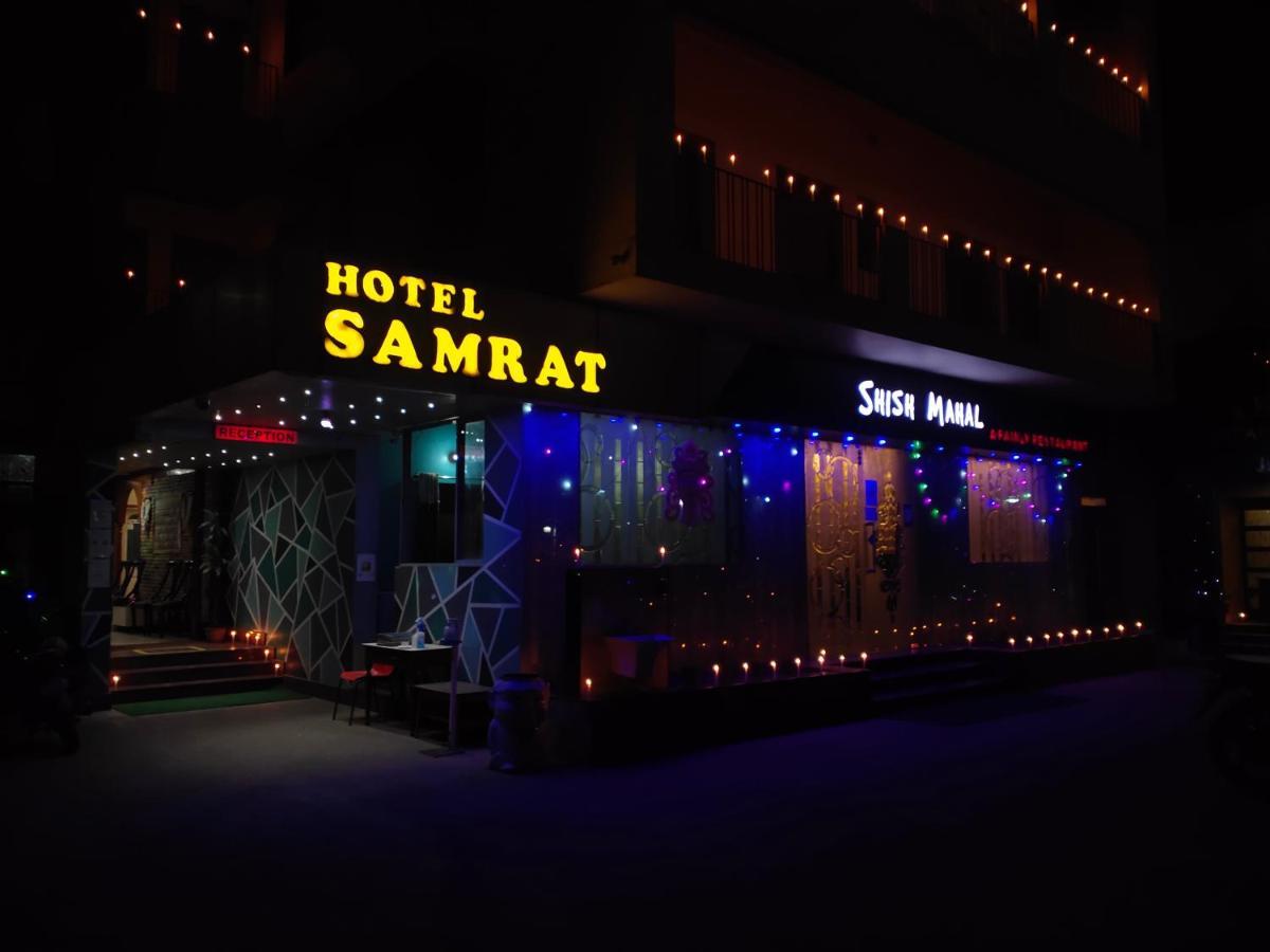 Hotel Samrat Baharampur Dış mekan fotoğraf