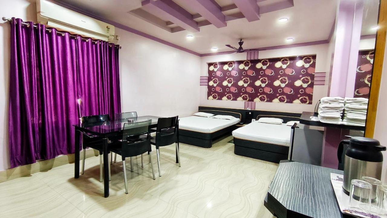 Hotel Samrat Baharampur Dış mekan fotoğraf