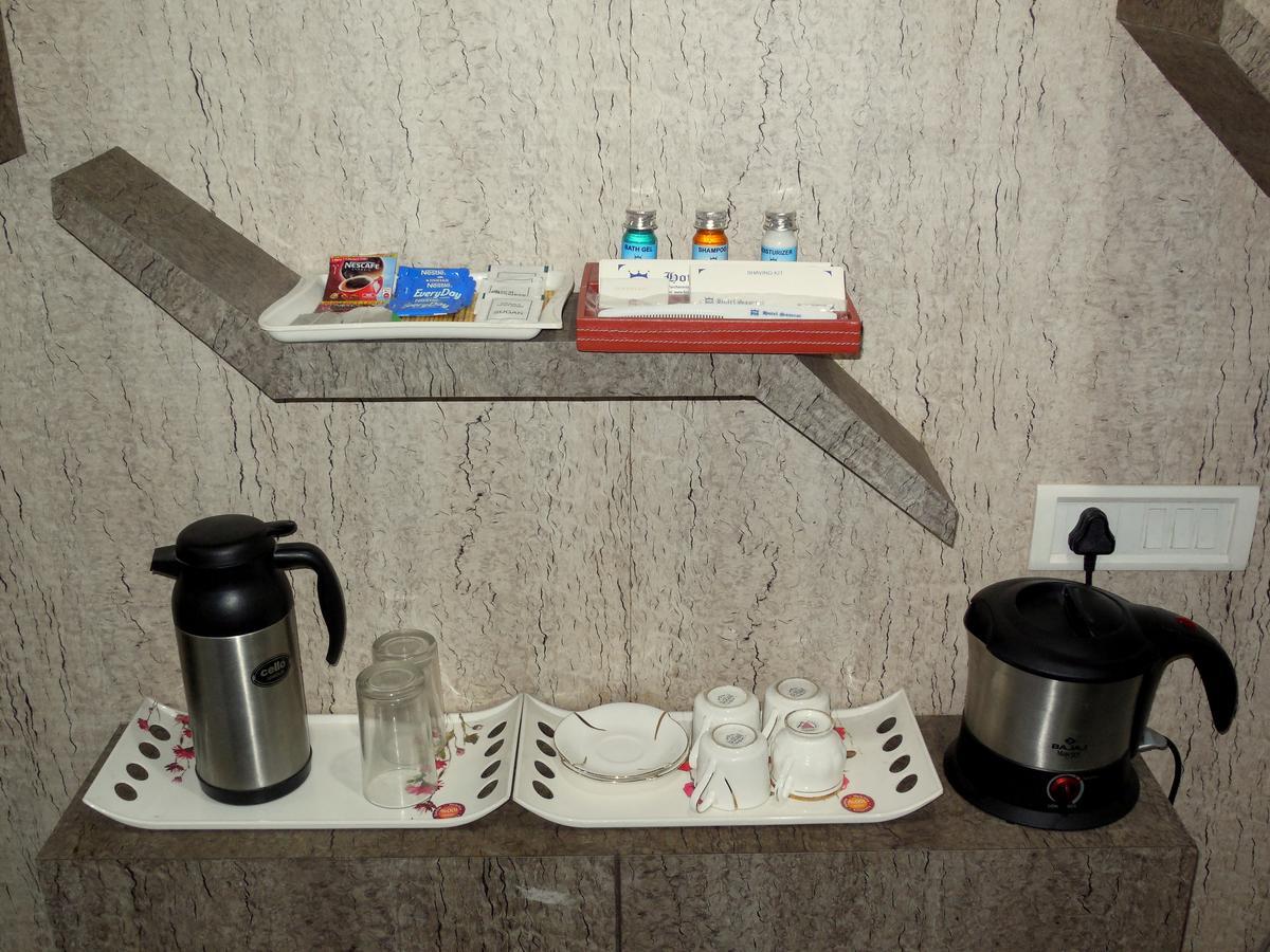 Hotel Samrat Baharampur Dış mekan fotoğraf