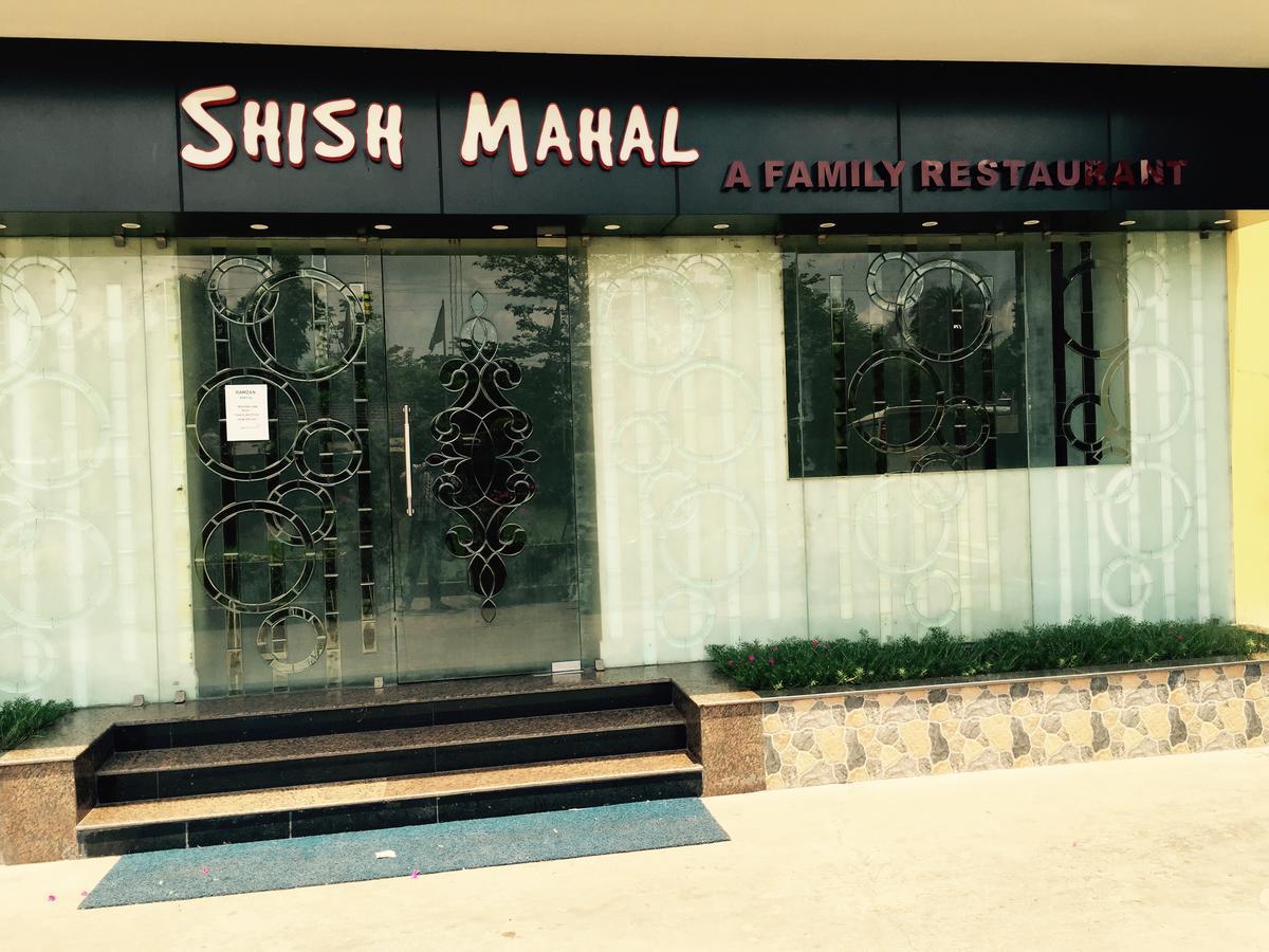 Hotel Samrat Baharampur Dış mekan fotoğraf